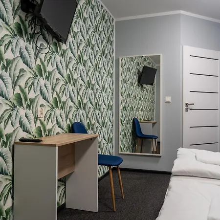 Nowotel Stop&sleep Bed & Breakfast 3*