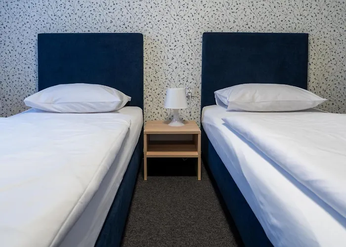 Stop And Sleep Згожелец